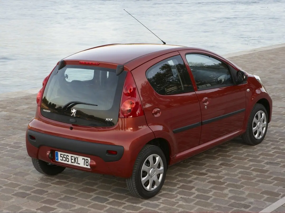 Peugeot 107 I Рестайлинг Хэтчбек 5 дв. — сүрөт 4