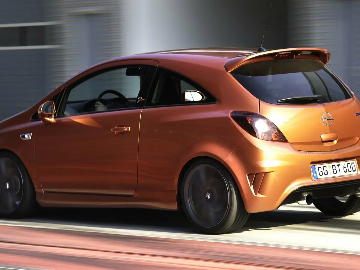 Opel Corsa OPC D Рестайлинг II Хэтчбек 3 дв. — сүрөт 5