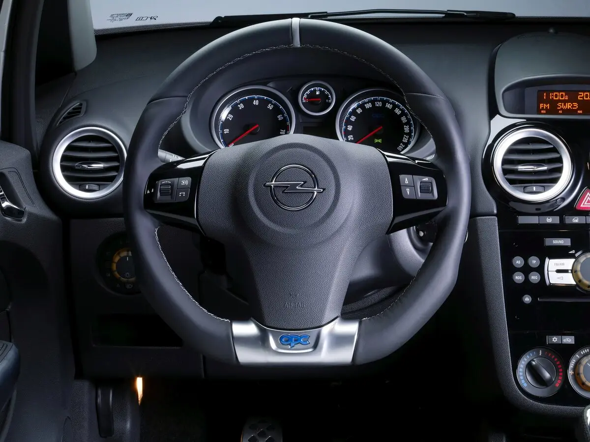 Opel Corsa OPC D Рестайлинг II Хэтчбек 3 дв. — сүрөт 9