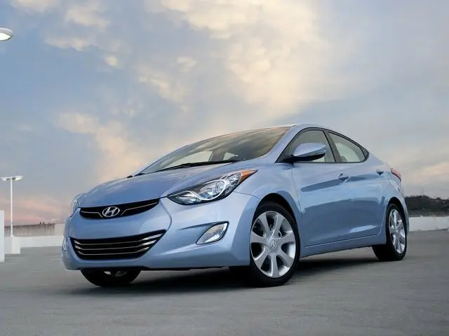 Hyundai Elantra V (MD) Седан