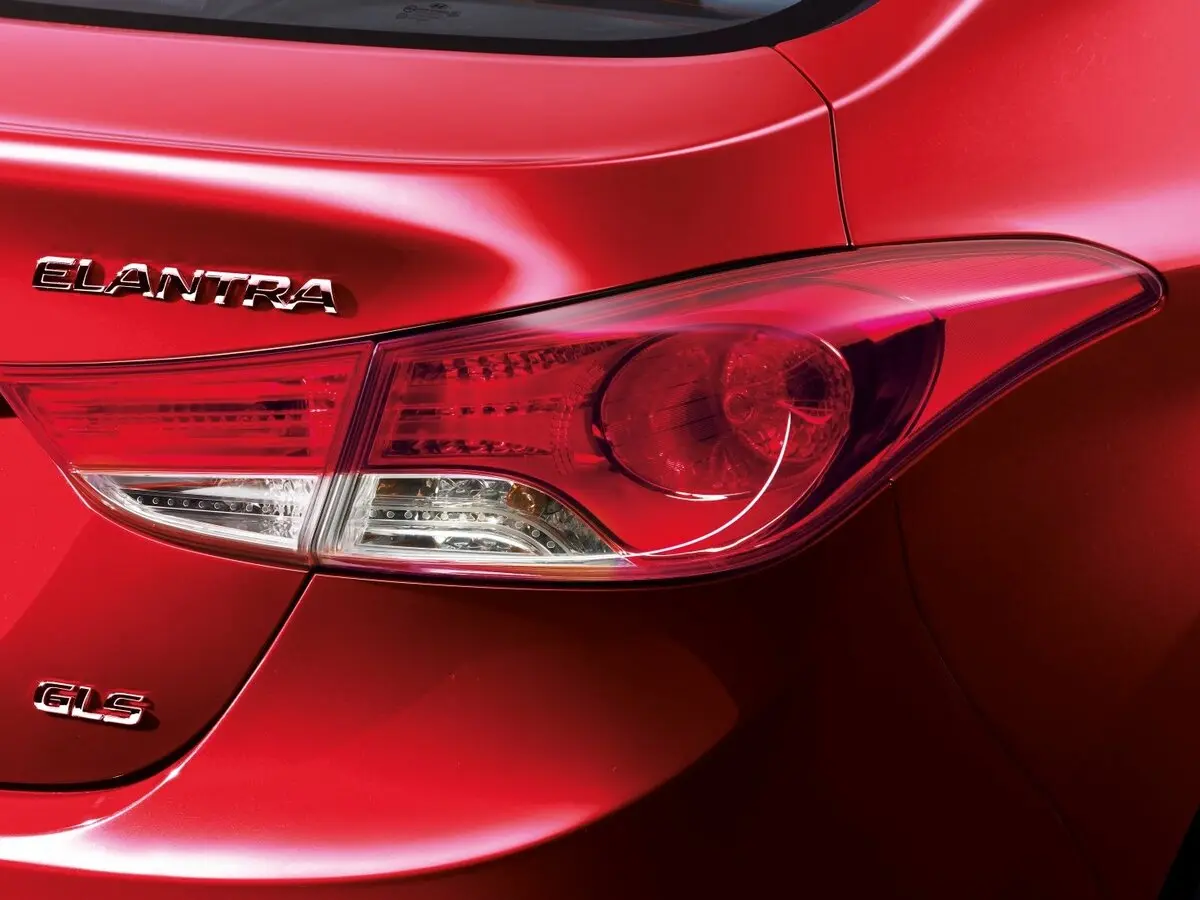 Hyundai Elantra V (MD) Седан — сүрөт 14