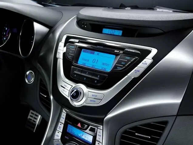 Hyundai Elantra V (MD) Седан — сүрөт 15
