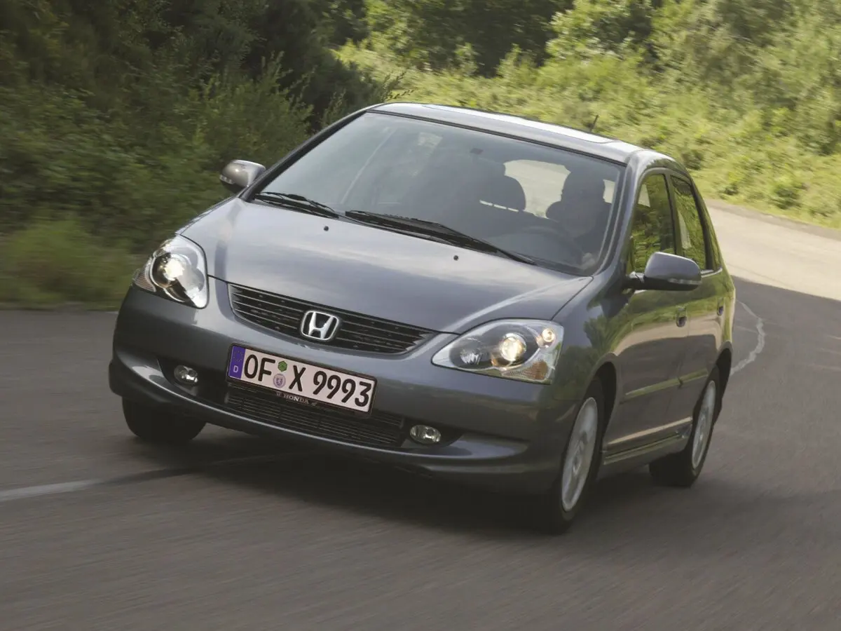 Honda Civic VII Рестайлинг Хэтчбек 5 дв. — фото 4