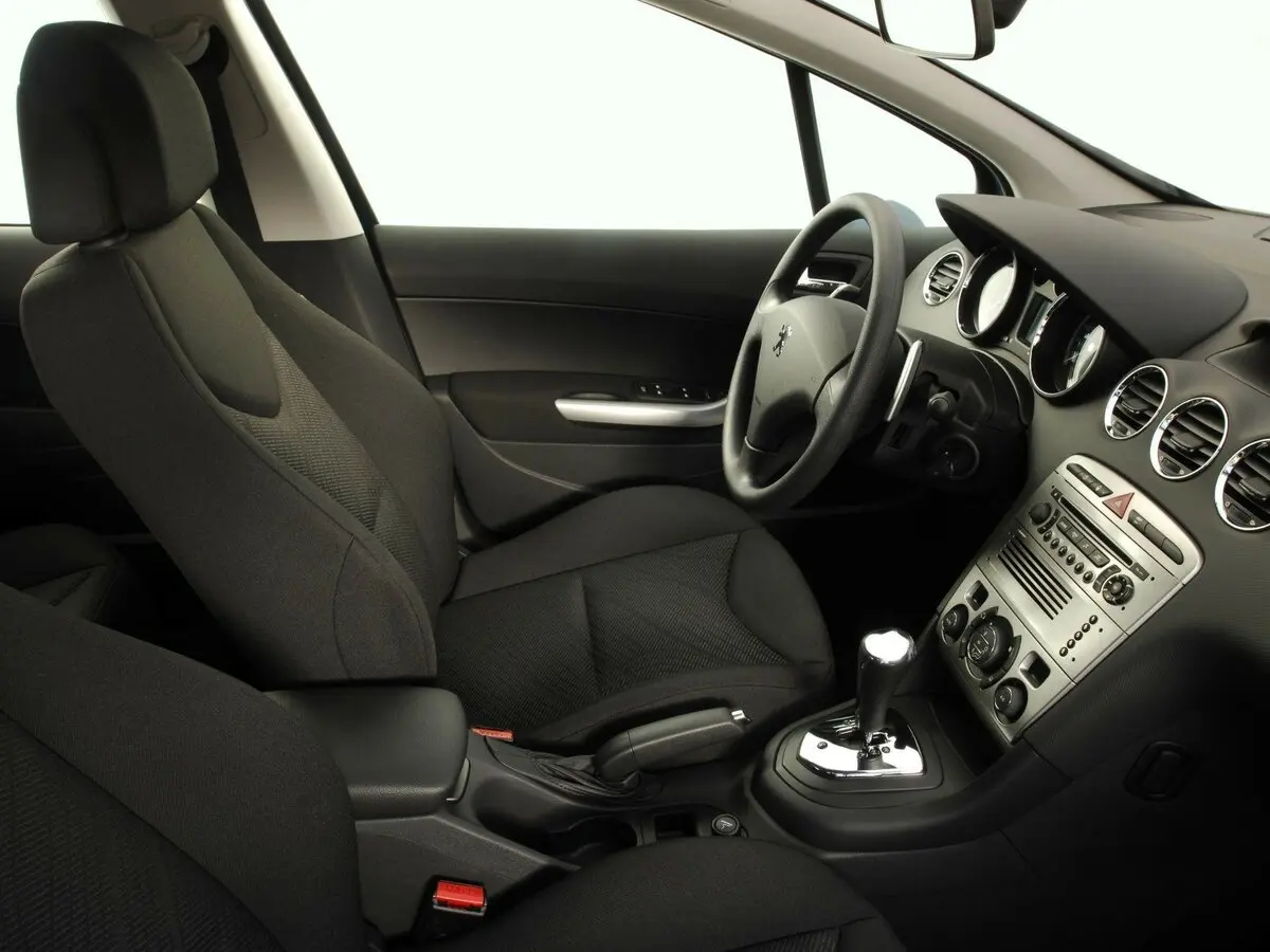 Peugeot 308 I Хэтчбек 3 дв. — сүрөт 6