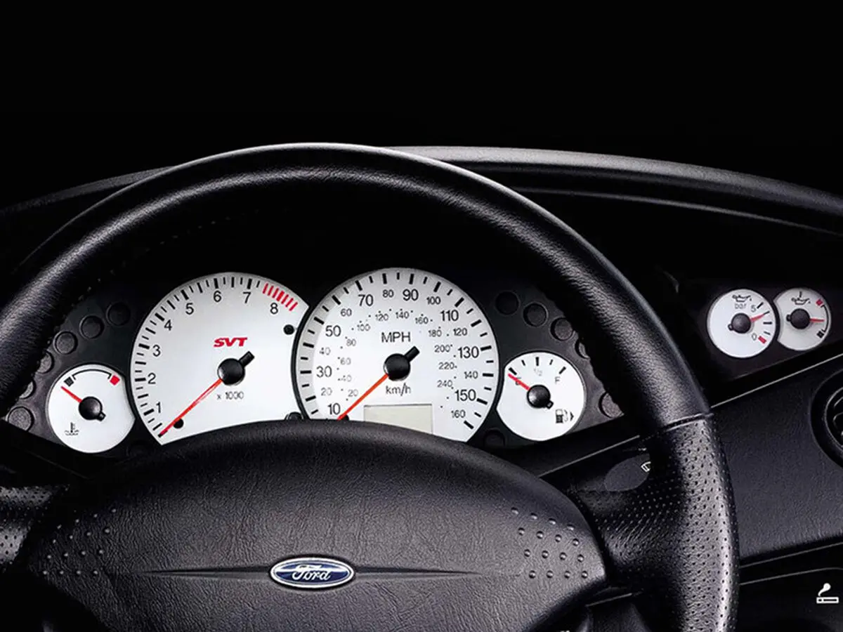 Ford Focus I Рестайлинг Седан — фото 9