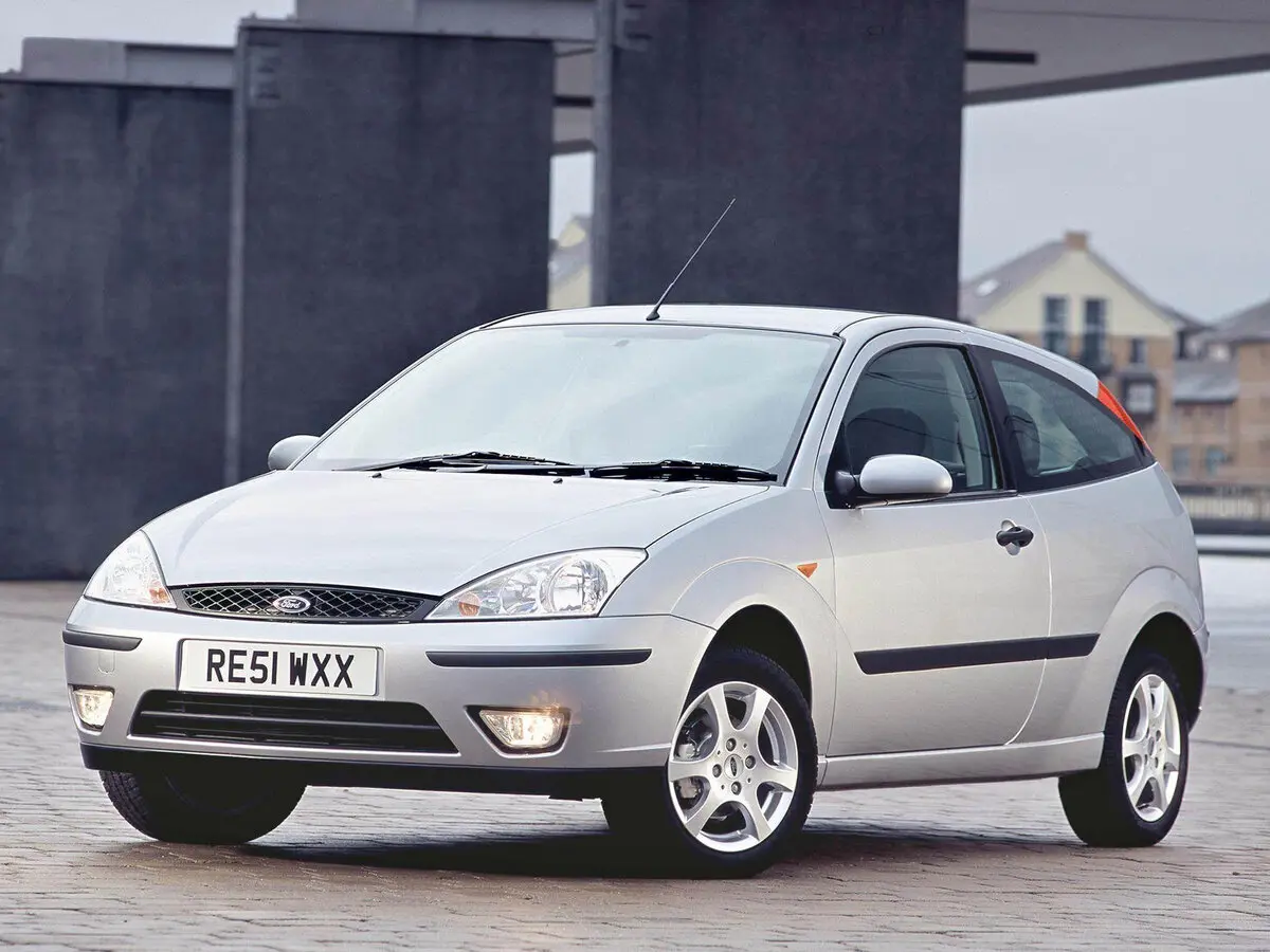 Ford Focus I Рестайлинг Хэтчбек 3 дв.