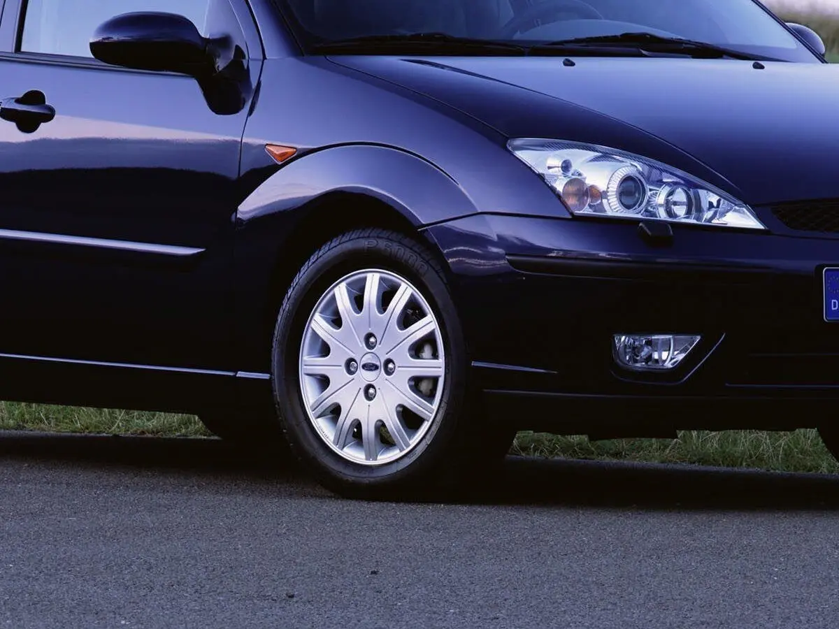 Ford Focus I Рестайлинг Хэтчбек 5 дв. — фото 7