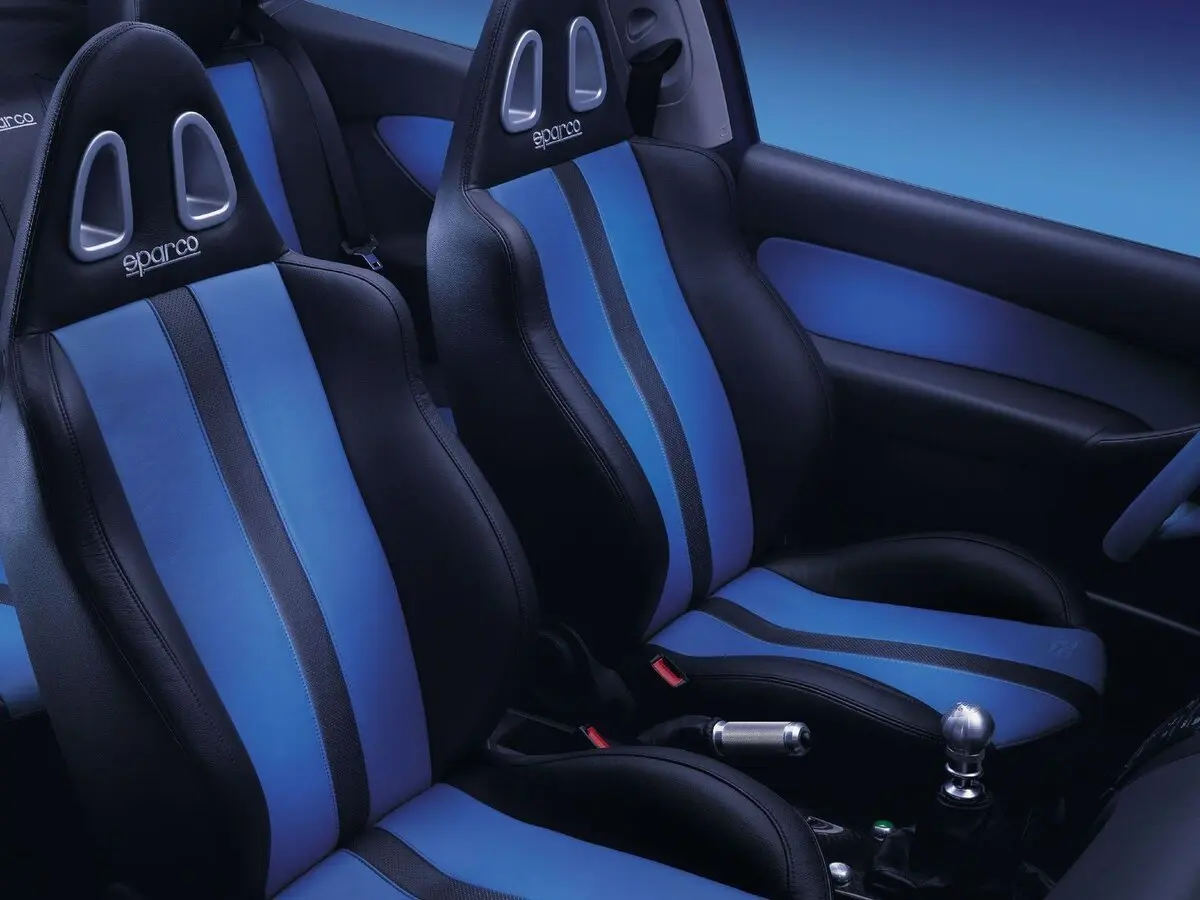 Ford Focus RS I Хэтчбек 3 дв. — сүрөт 6