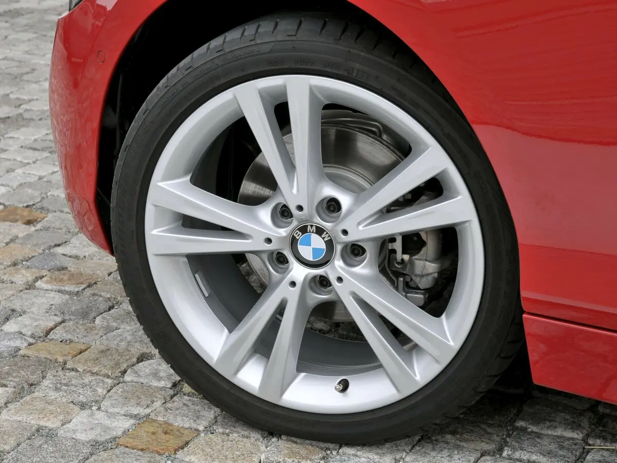 BMW 1 серии II (F20/F21) Хэтчбек 5 дв. — сүрөт 20