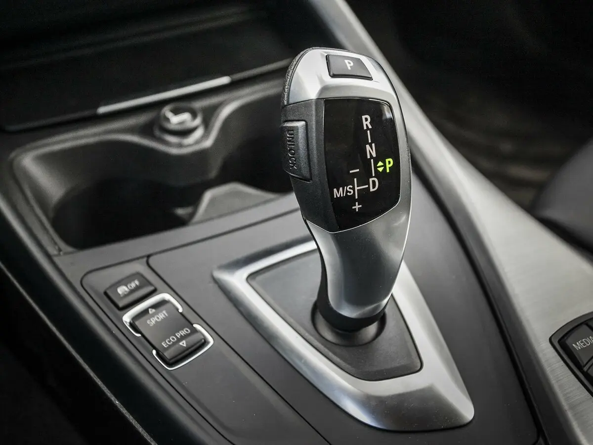 BMW 1 серии II (F20/F21) Хэтчбек 5 дв. — сүрөт 30