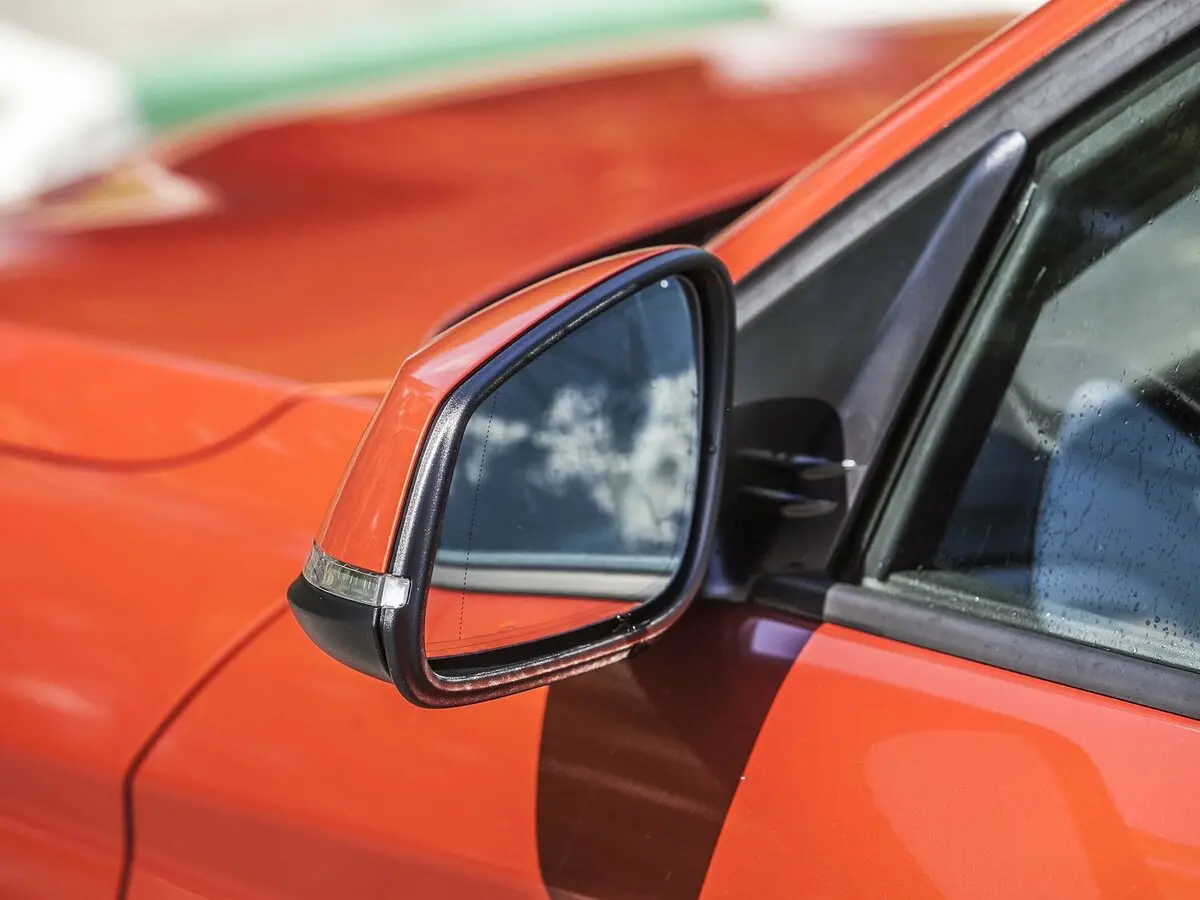 BMW 1 серии II (F20/F21) Хэтчбек 5 дв. — сүрөт 32