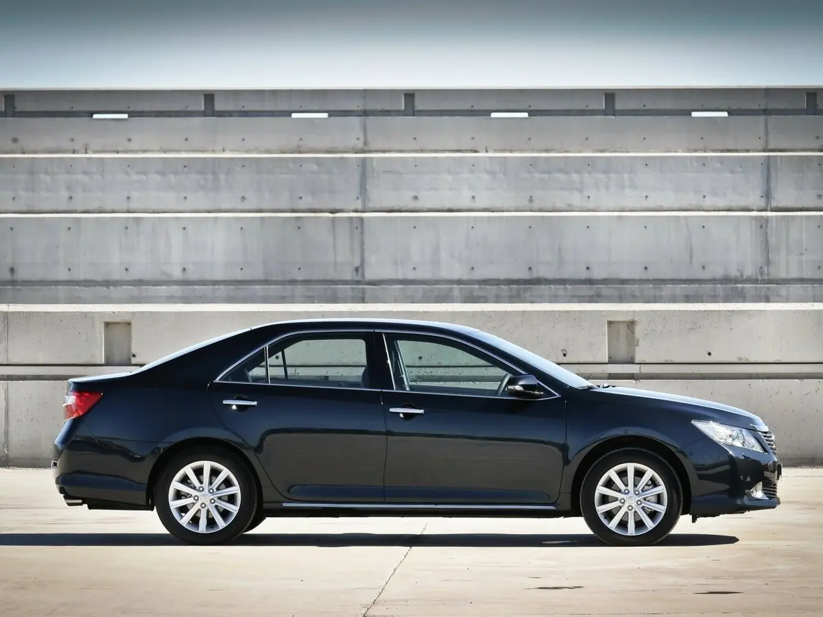 Toyota Camry VII (XV50) Седан — сүрөт 2