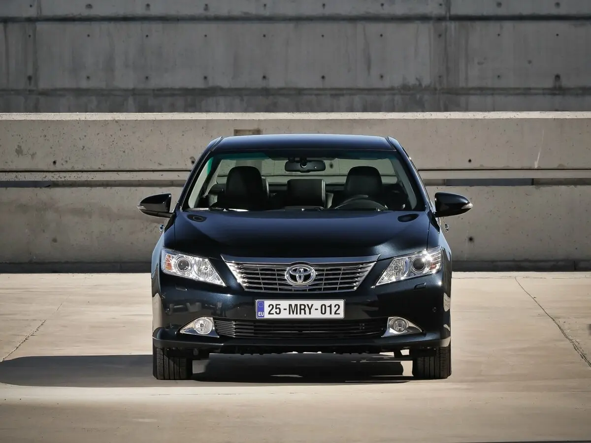Toyota Camry VII (XV50) Седан — сүрөт 3
