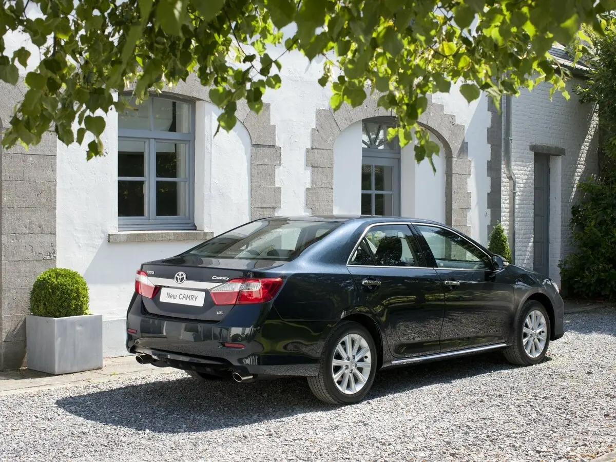 Toyota Camry VII (XV50) Седан — сүрөт 5