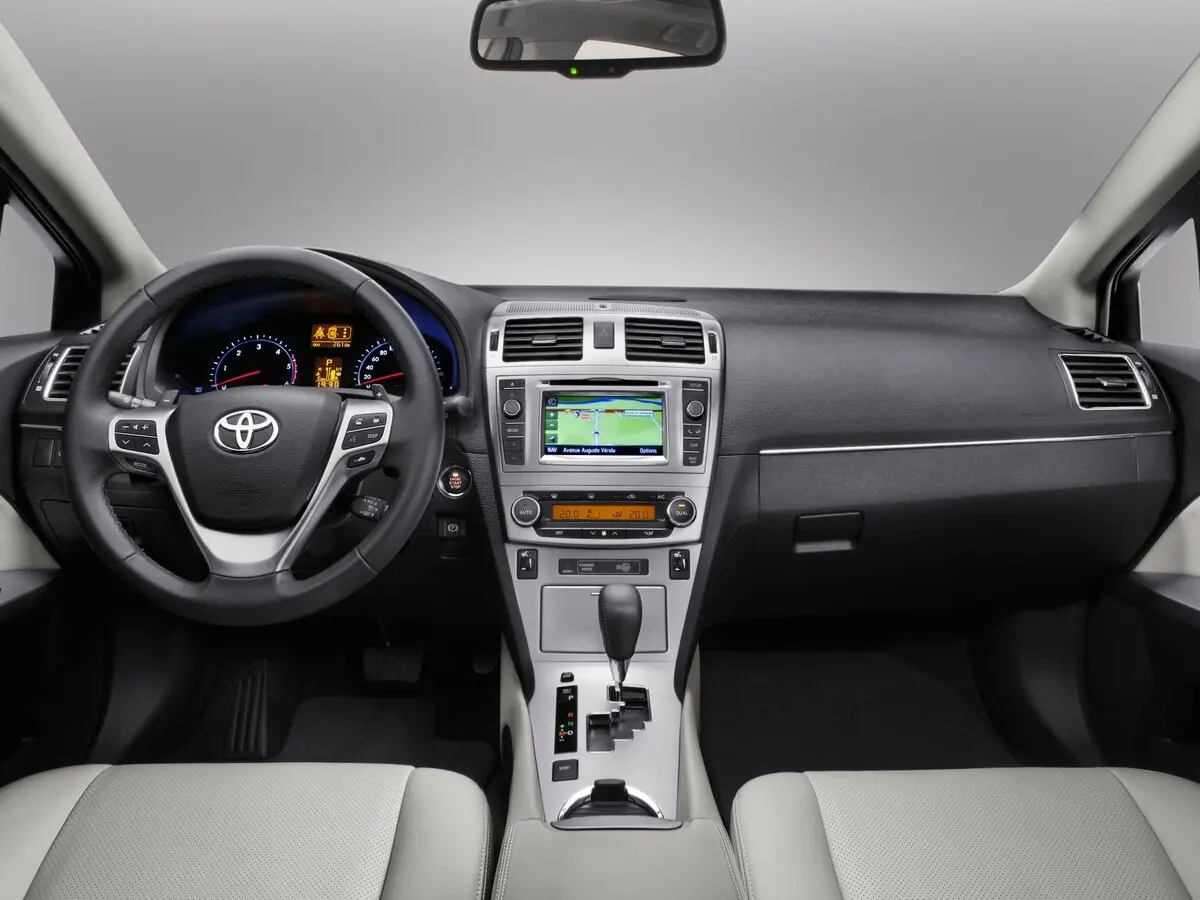 Toyota Avensis III Рестайлинг Седан — сүрөт 5