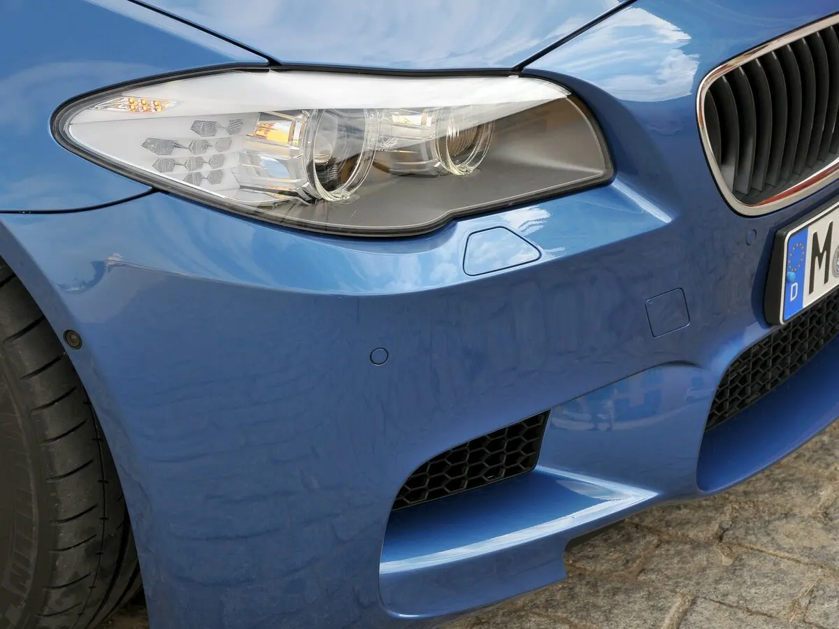 BMW M5 V (F10) Седан — сүрөт 15