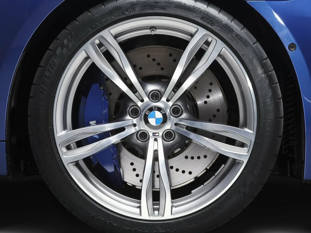 BMW M5 V (F10) Седан — сүрөт 18