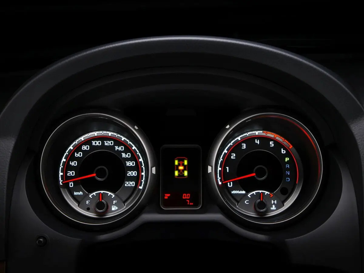 Mitsubishi Pajero IV Рестайлинг 1 Внедорожник 5 дв. — сүрөт 9
