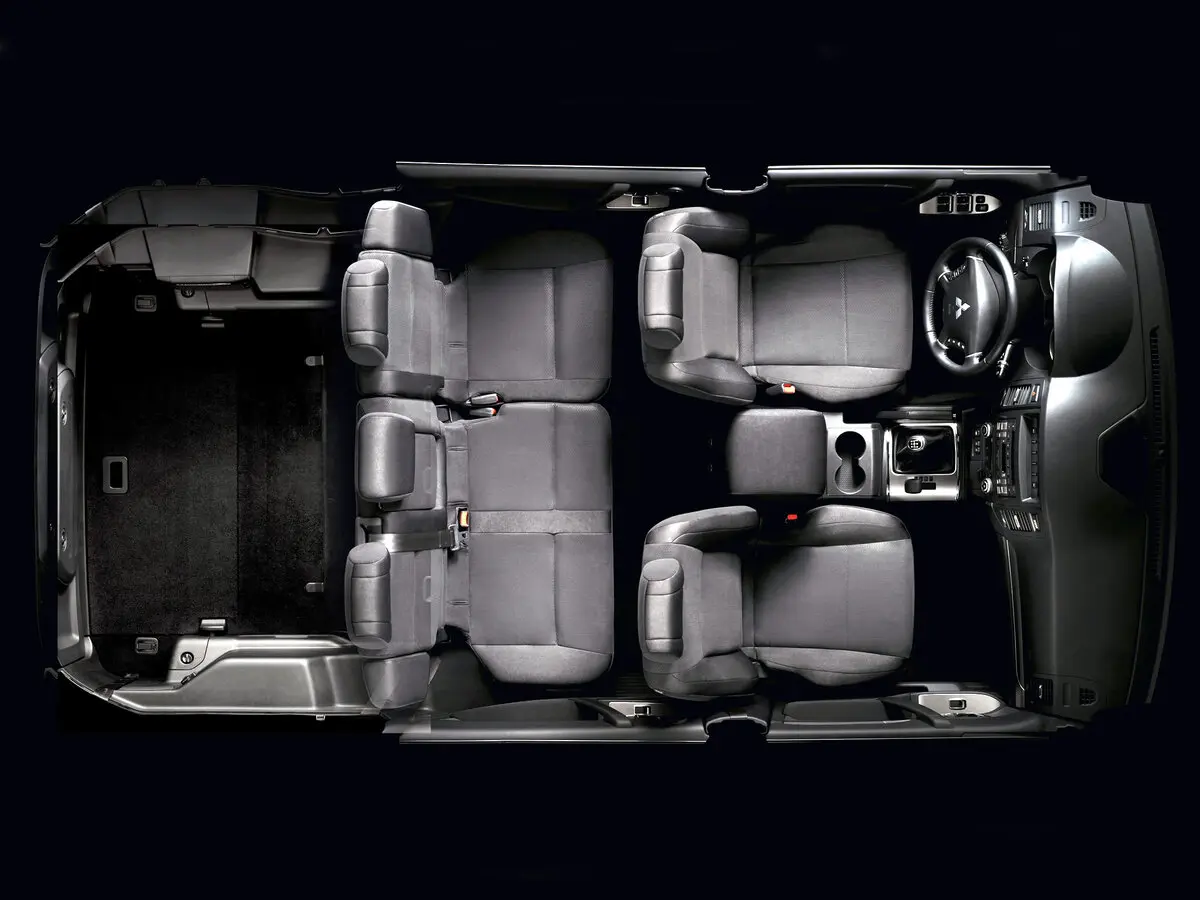 Mitsubishi Pajero IV Рестайлинг 1 Внедорожник 5 дв. — сүрөт 12