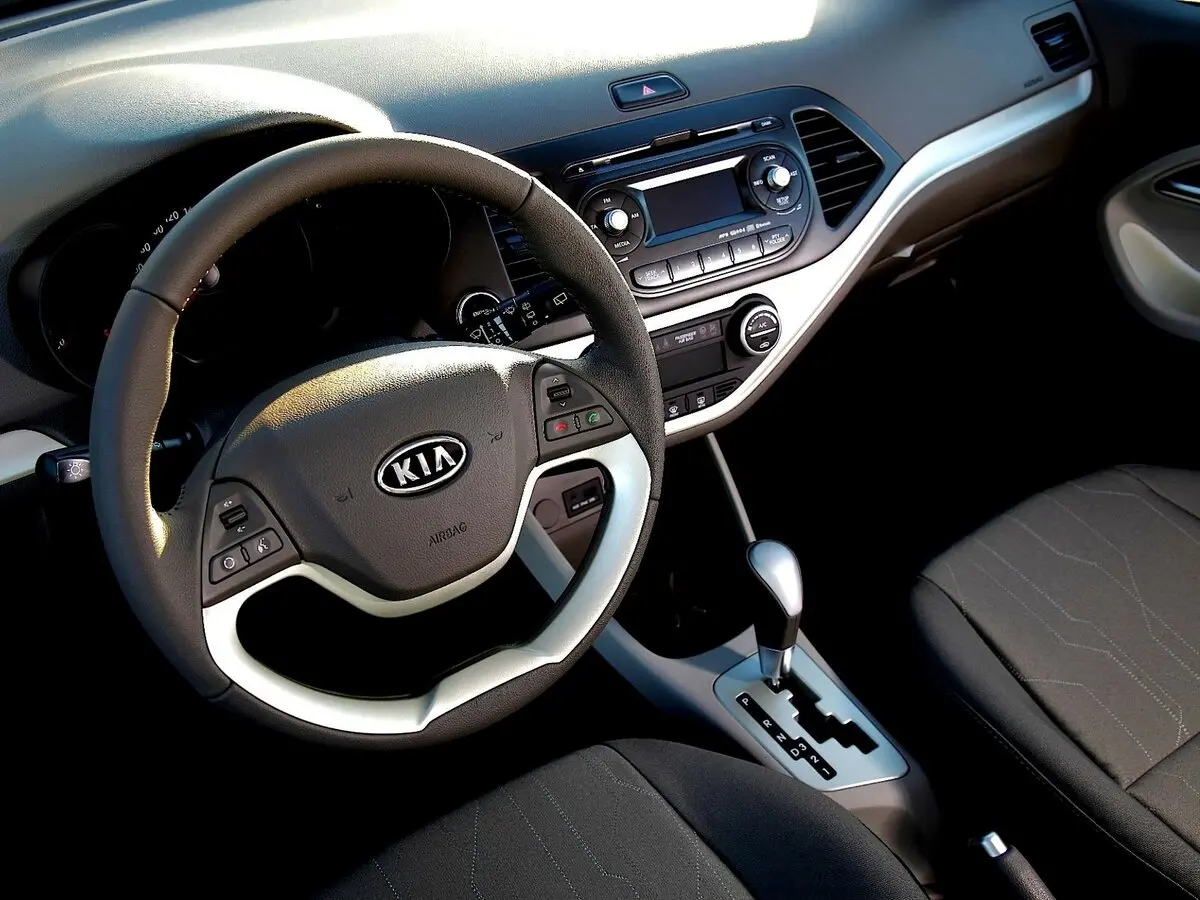 Kia Picanto II Хэтчбек 3 дв. — сүрөт 7