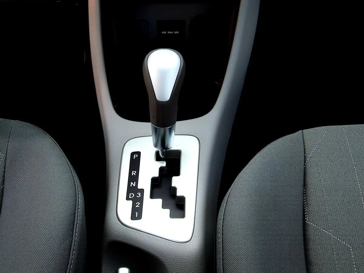 Kia Picanto II Хэтчбек 3 дв. — сүрөт 11