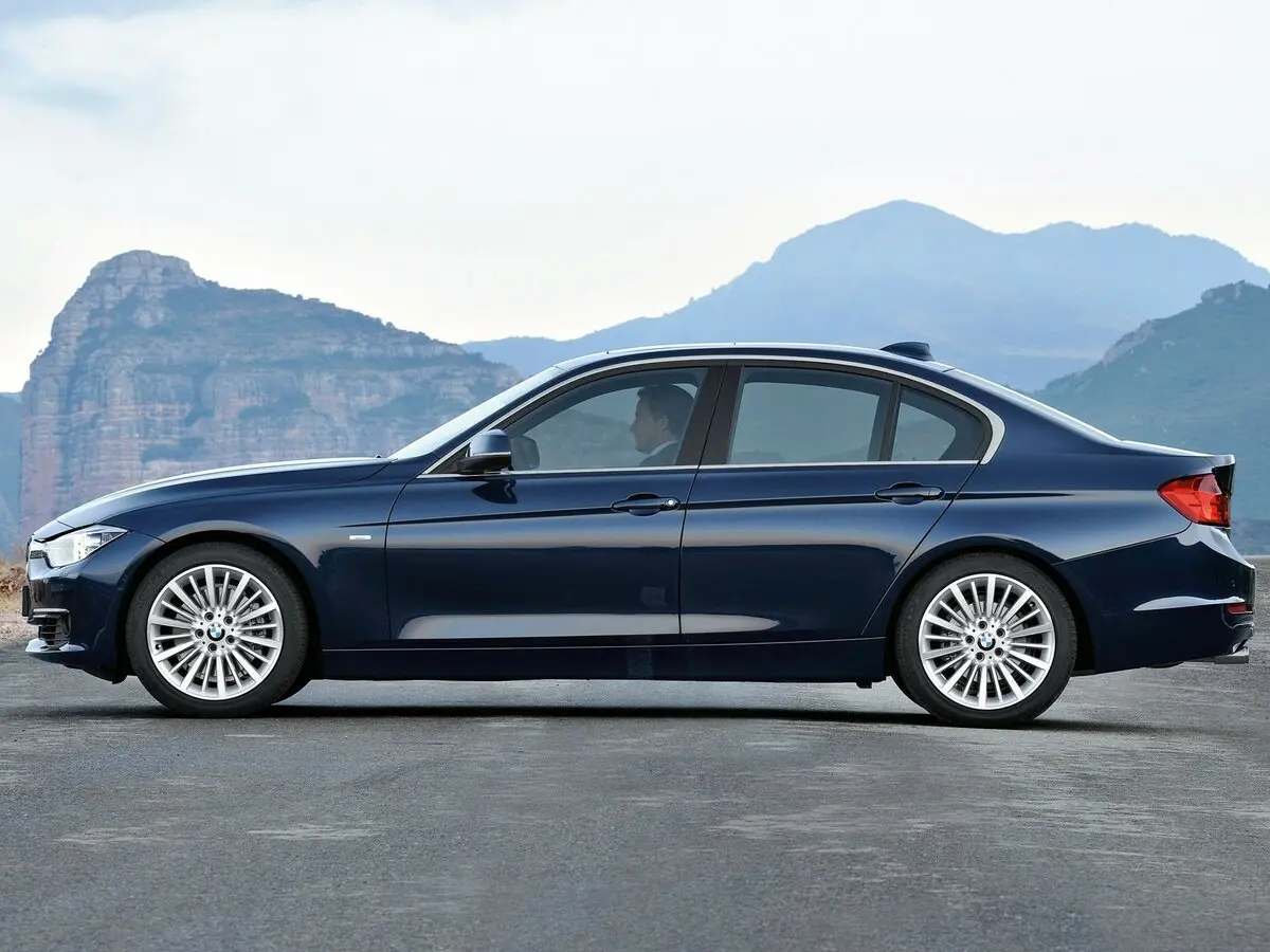 BMW 3 серии VI (F3x) Седан — сүрөт 2