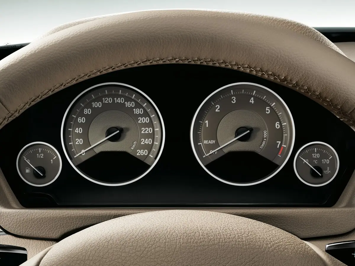 BMW 3 серии VI (F3x) Седан — сүрөт 9