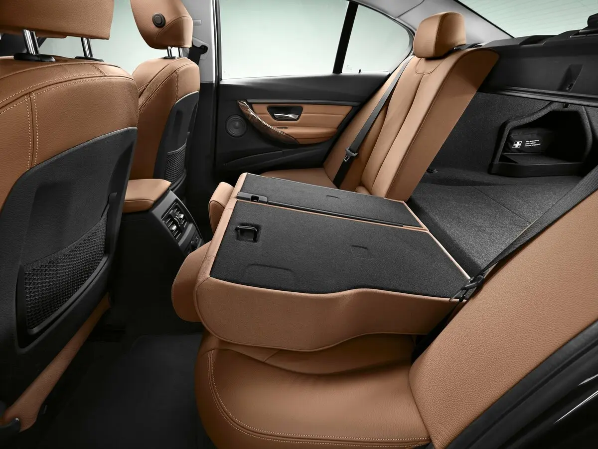 BMW 3 серии VI (F3x) Седан — сүрөт 11