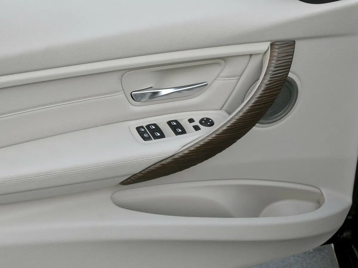 BMW 3 серии VI (F3x) Седан — сүрөт 13