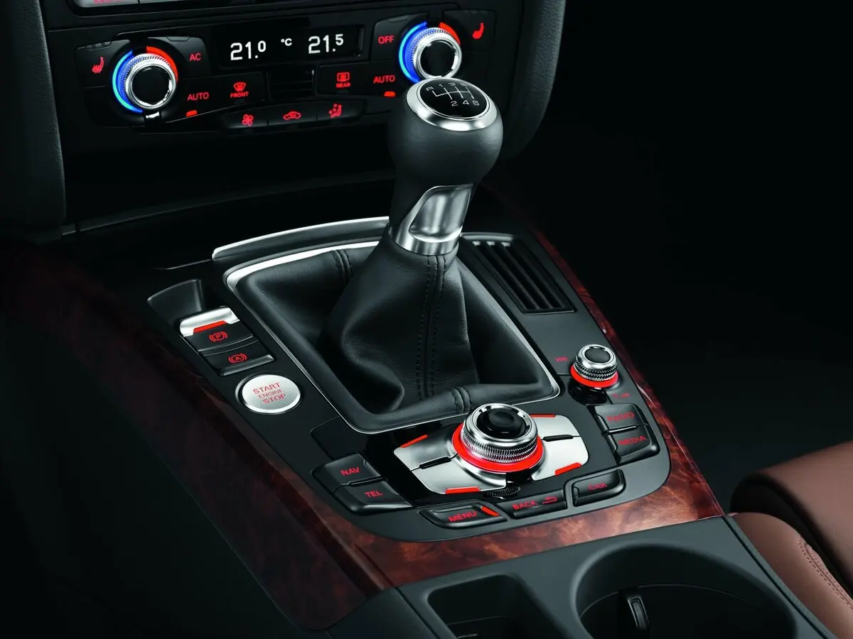 Audi A4 IV (B8) Рестайлинг Универсал 5 дв. — сүрөт 10
