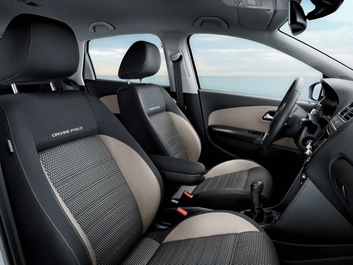Volkswagen Polo V Хэтчбек 5 дв. Cross — фото 6