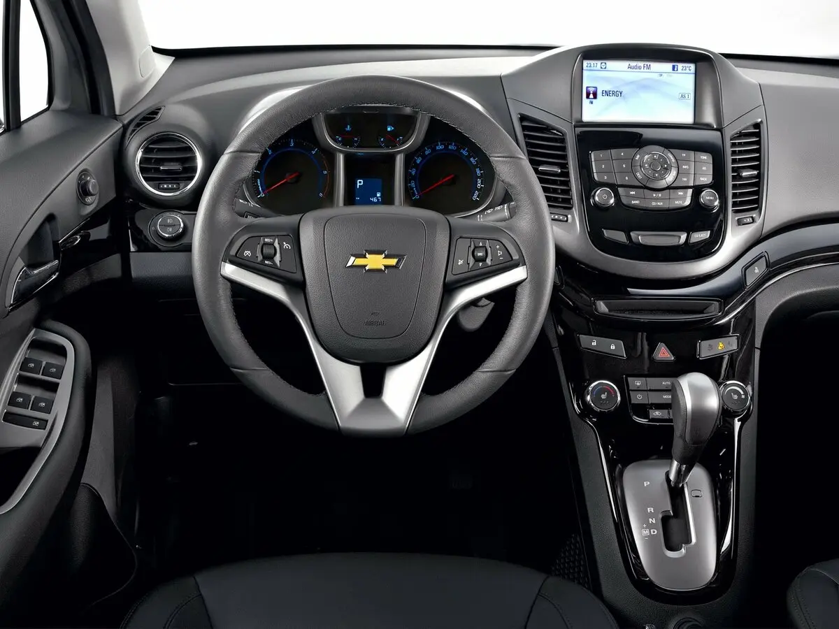 Chevrolet Orlando I Компактвэн — сүрөт 6