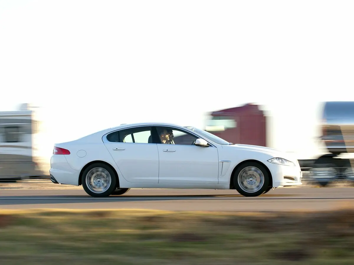 Jaguar XF I Рестайлинг Седан — сүрөт 2