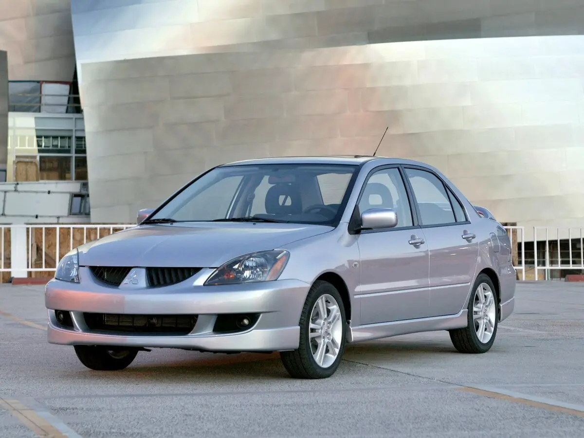 Mitsubishi Lancer IX Седан