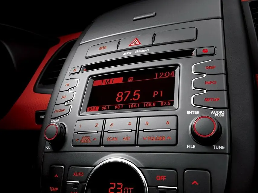 Kia Soul I Рестайлинг Хэтчбек 5 дв. — сүрөт 12
