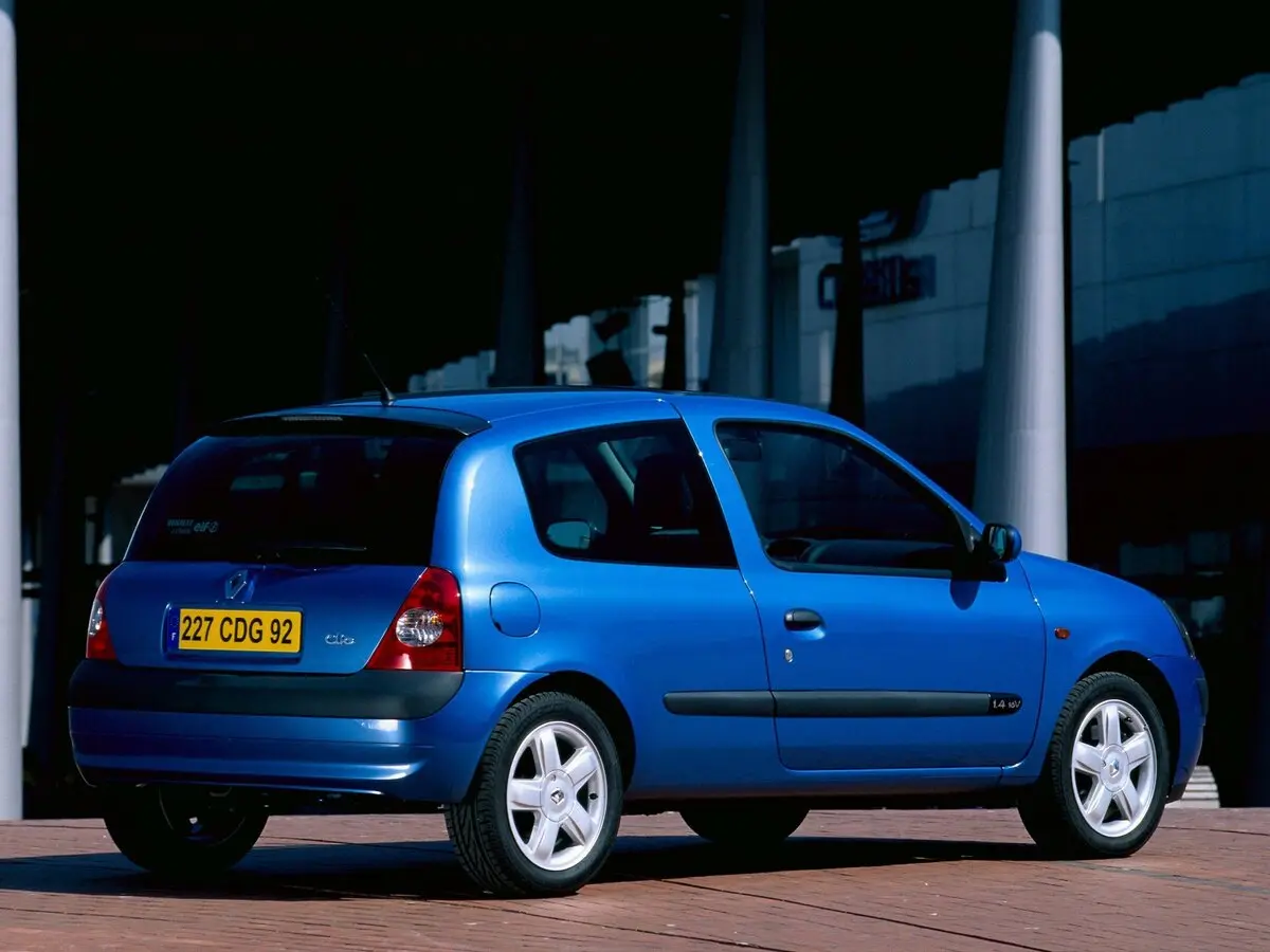 Renault Clio II Рестайлинг Хэтчбек 3 дв. — сүрөт 5