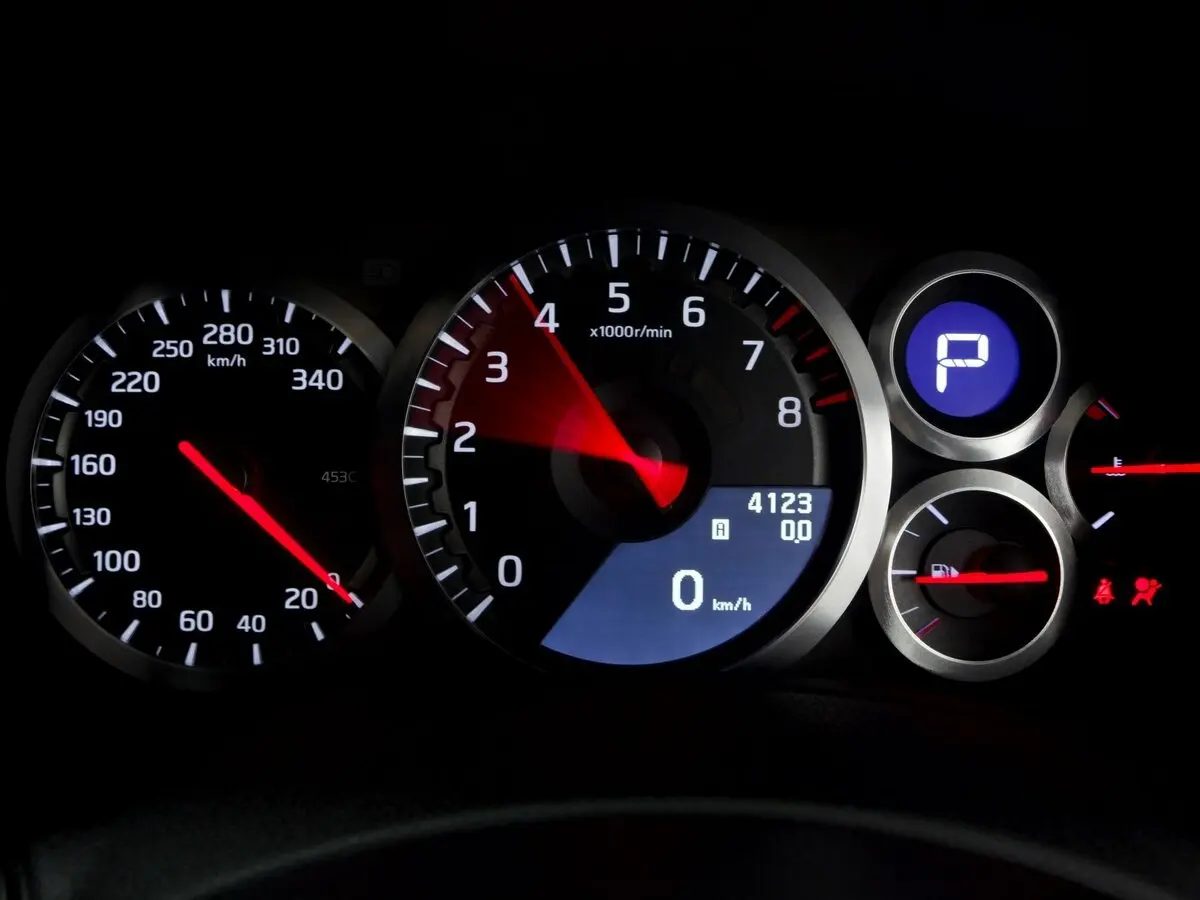 Nissan GT-R I Рестайлинг 1 Купе — сүрөт 7