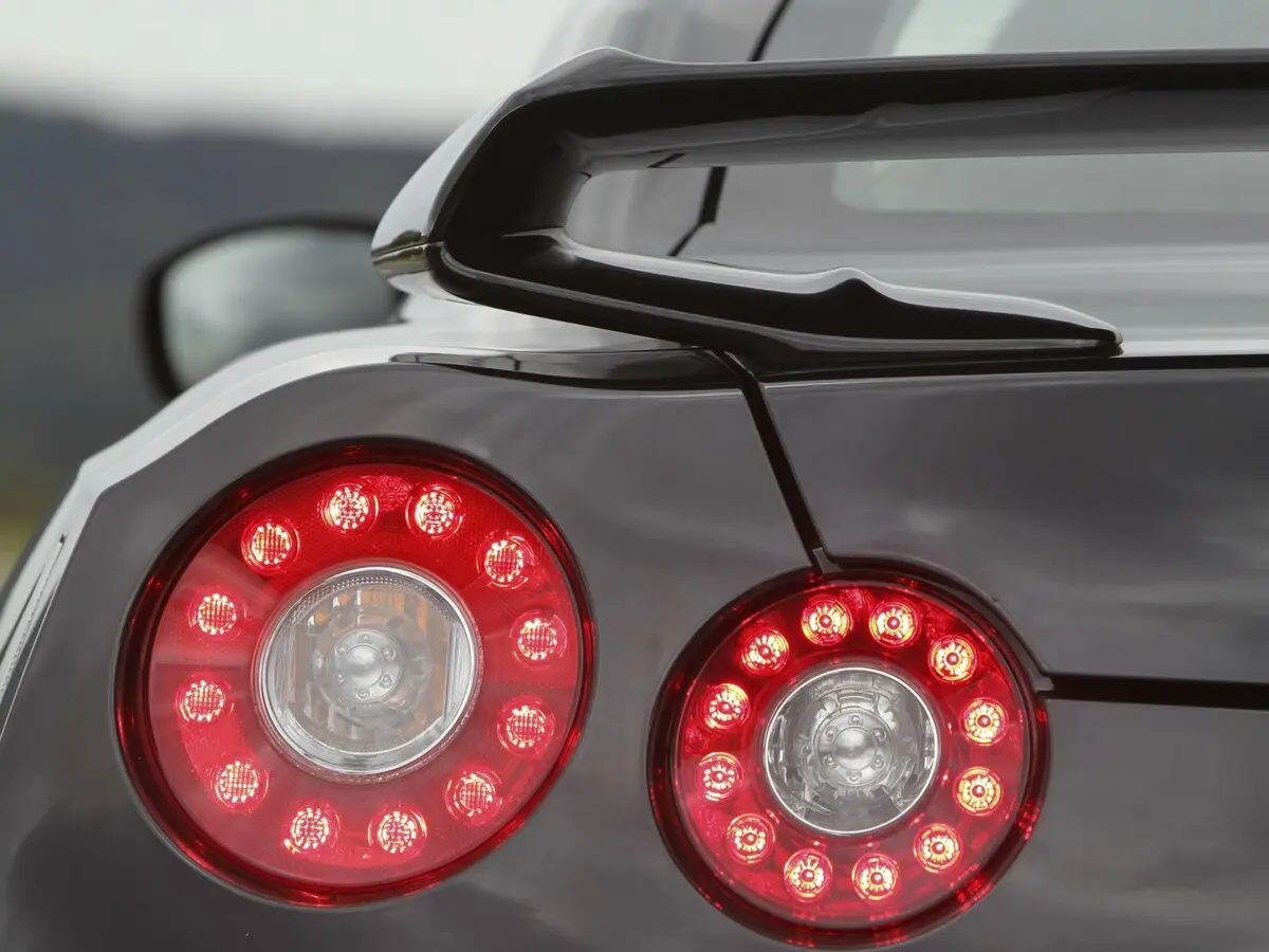 Nissan GT-R I Рестайлинг 1 Купе — сүрөт 14