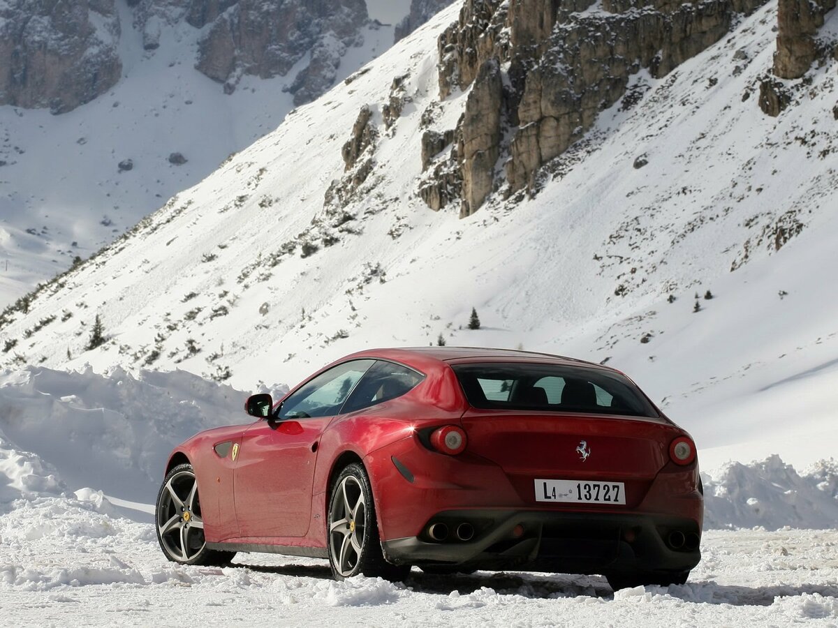 Ferrari FF 2011 – 2016 Хэтчбек 3 дв. — фото 5