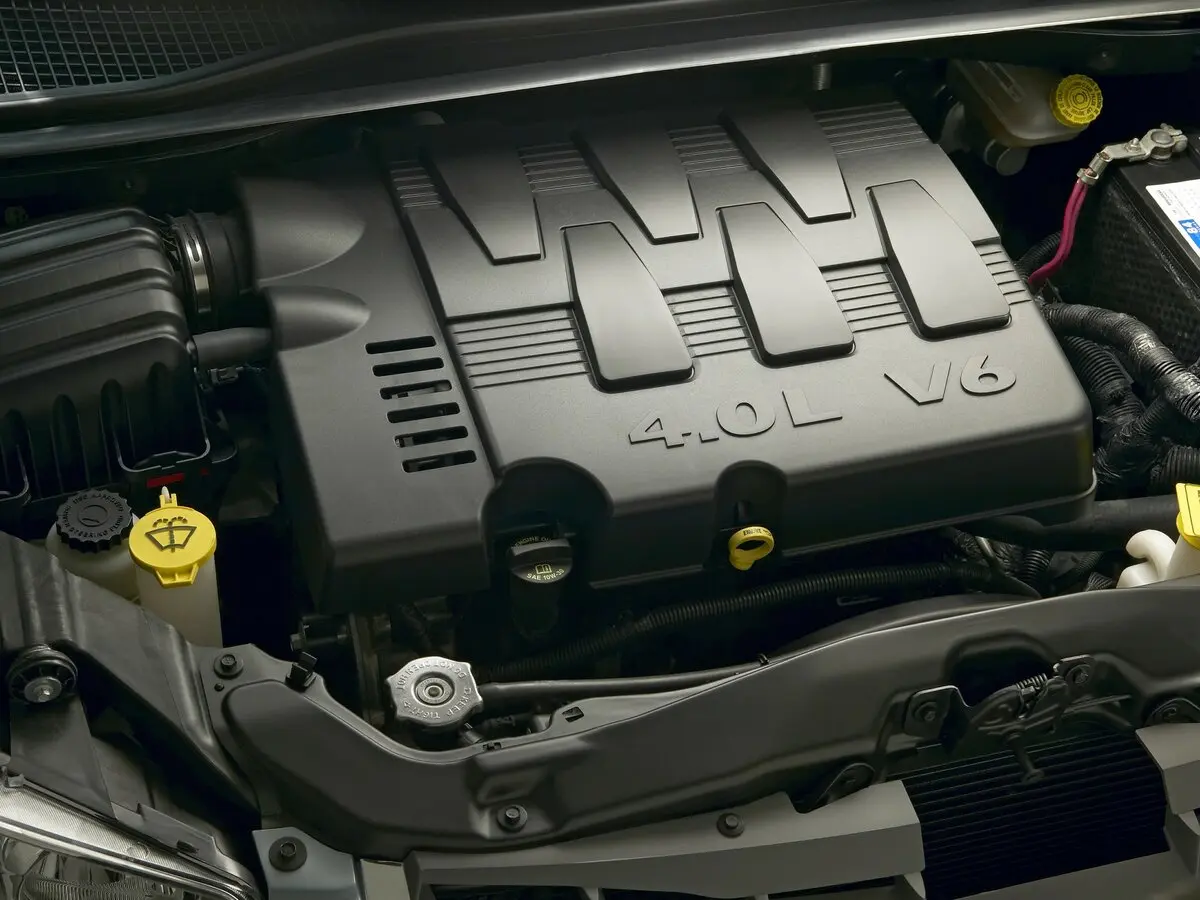 Chrysler Town & Country V Минивэн — сүрөт 15