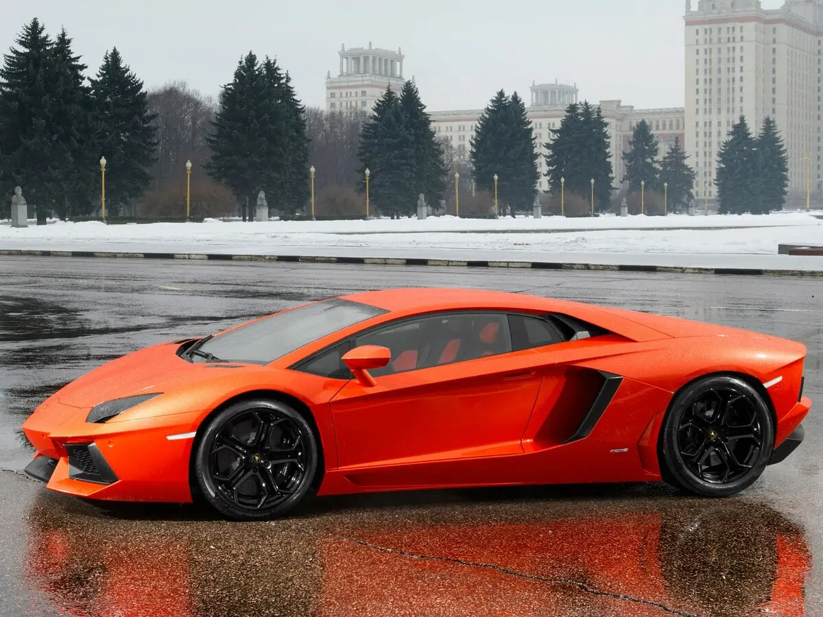 Lamborghini Aventador I Купе — photo 2