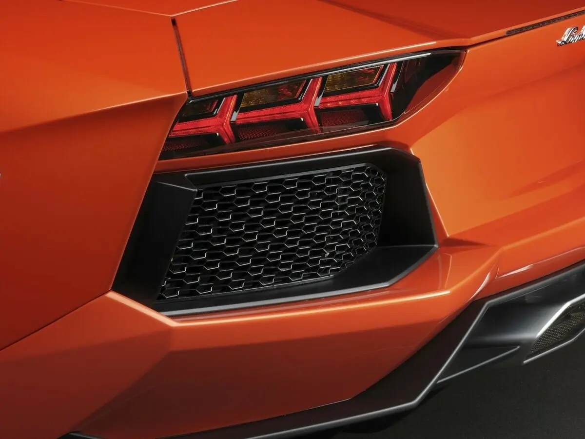 Lamborghini Aventador I Купе — photo 12