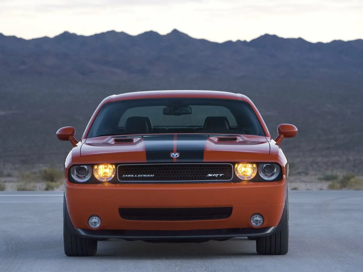Dodge Challenger III Купе SRT8 — сүрөт 3