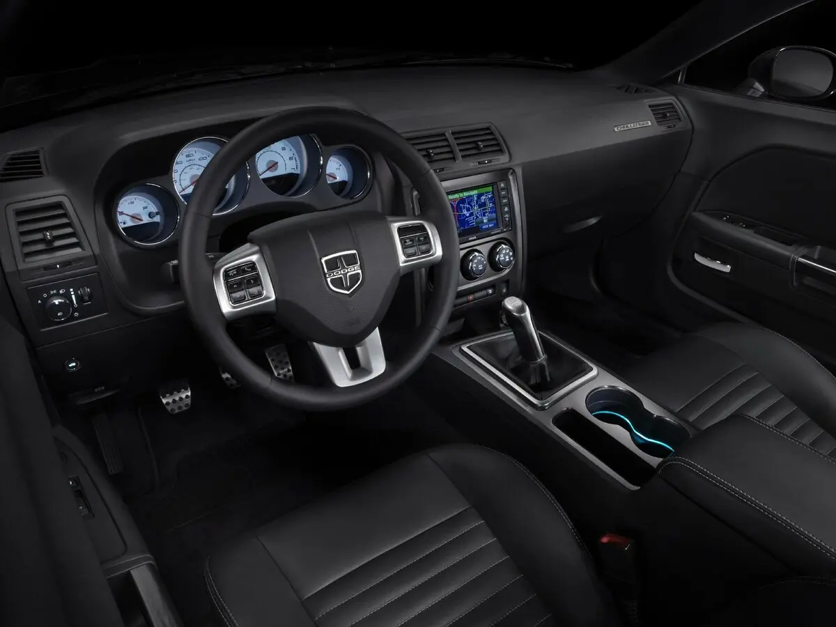 Dodge Challenger III Купе SRT8 — сүрөт 6