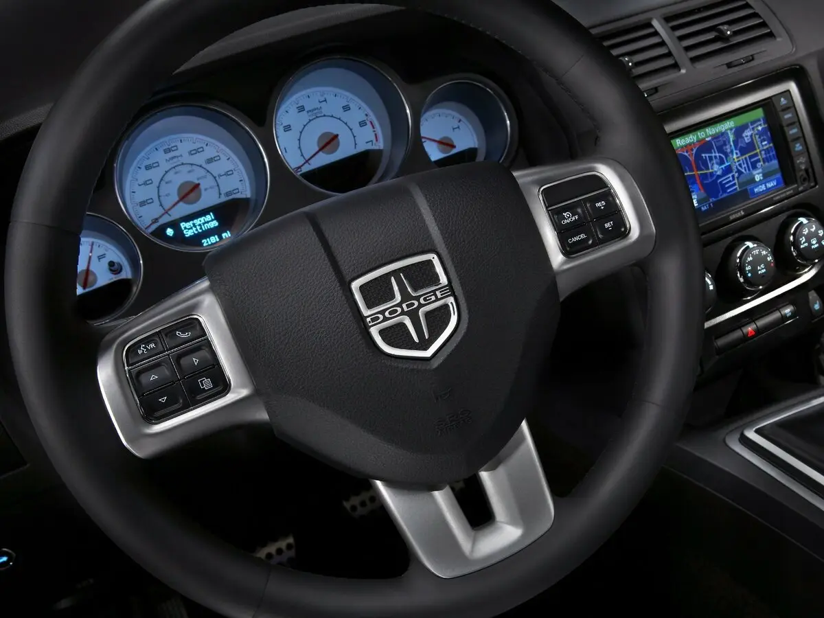 Dodge Challenger III Купе SRT8 — сүрөт 8