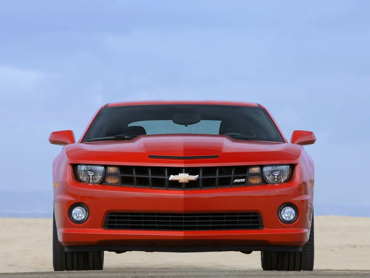 Chevrolet Camaro V Купе — 照片 3