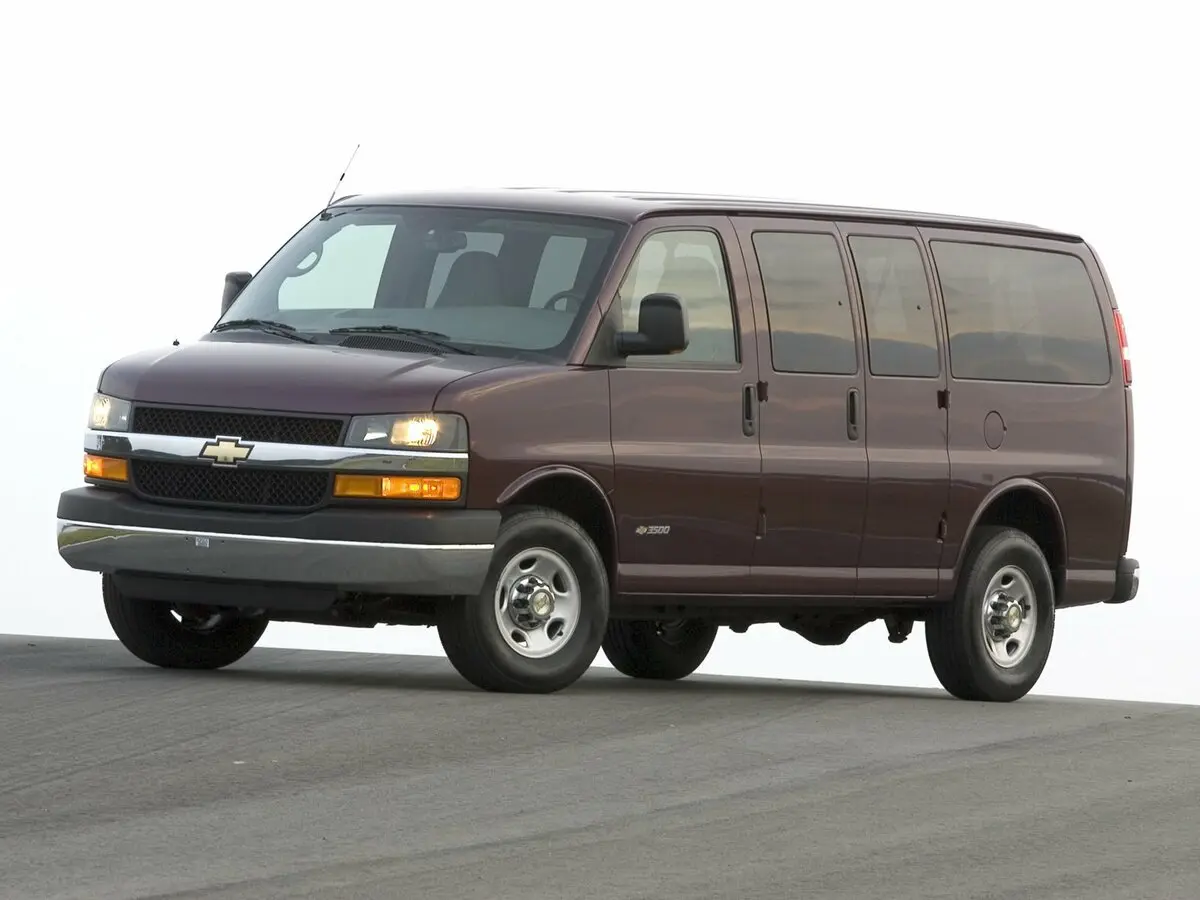 Chevrolet Express II Минивэн