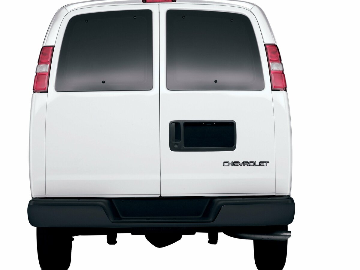Chevrolet Express II Минивэн — фото 4