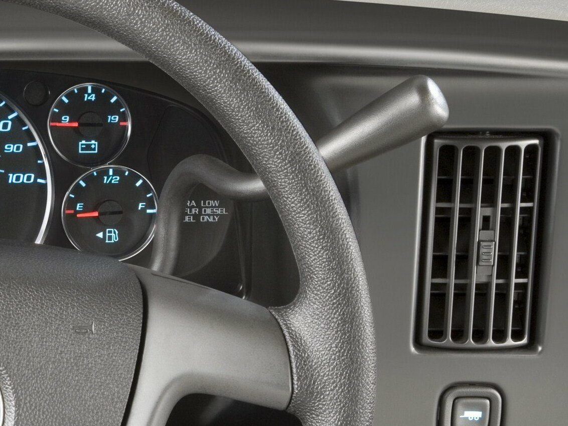 Chevrolet Express II Минивэн — фото 10