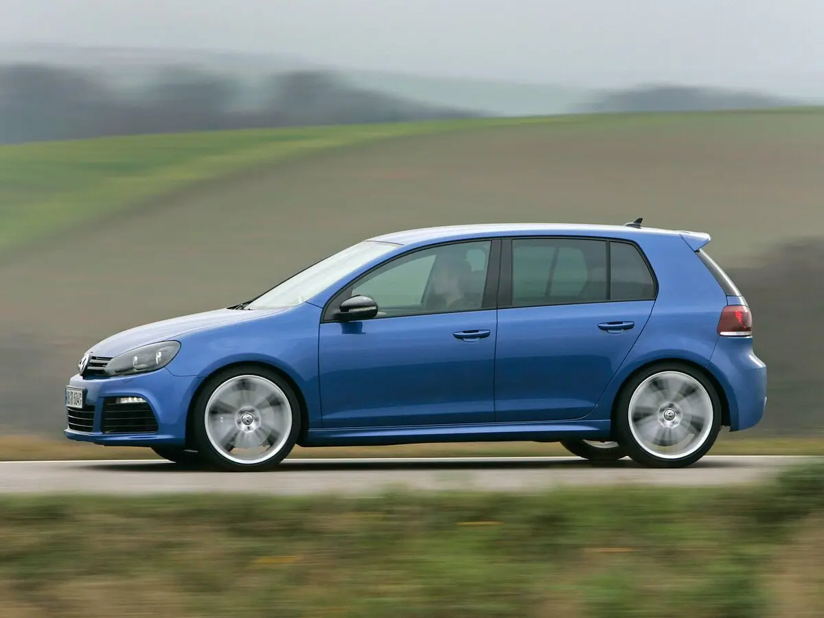 Volkswagen Golf R VI Хэтчбек 5 дв. — сүрөт 2